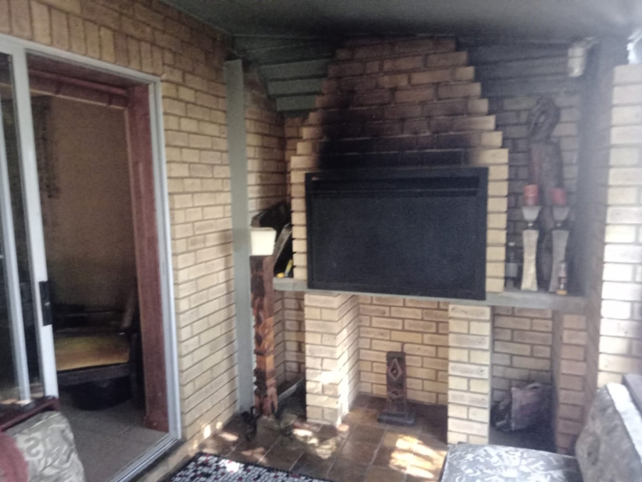 3 Bedroom Property for Sale in Noorsekloof Eastern Cape